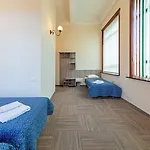 Simple Otel 2*