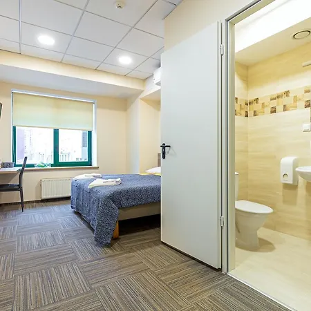 Hotel Simple 2*